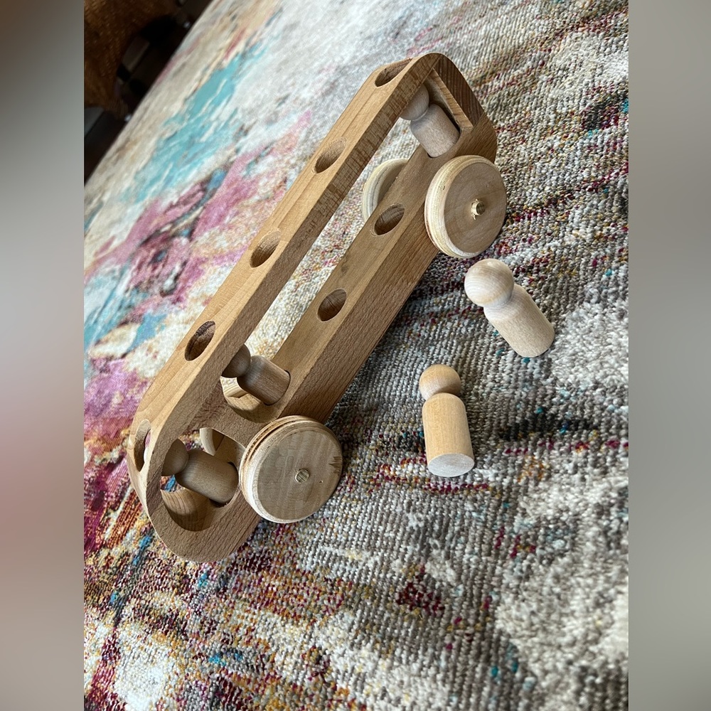 *MONTESSORI* Peg People on the Bus 6 piece wooden toy set for Dexterity & Focus